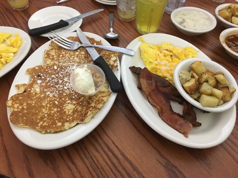 Apple Barn Breakfast Hours And Menu